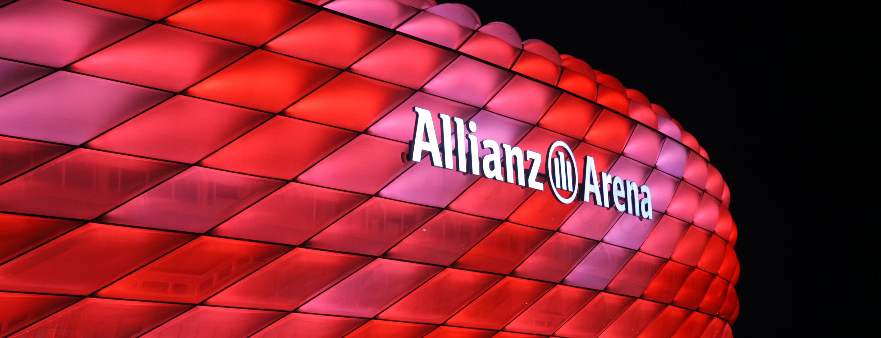 Allianz Versicherung Thomas Hennig Nürnberg - Allianz Arena Thomas Hennig Nürnberg