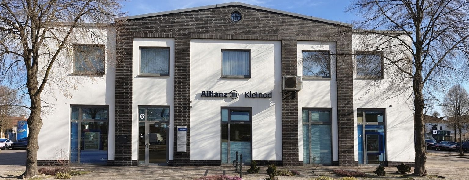 Allianz Versicherung Tino Kleinod Genthin - Gebäude Allianz