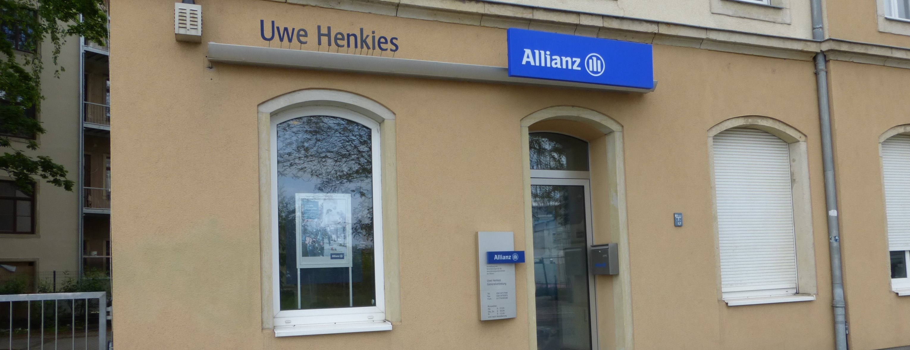 Allianz Versicherung Uwe Henkies Dresden - Büro an der Haltestelle" Oederaner Str."
