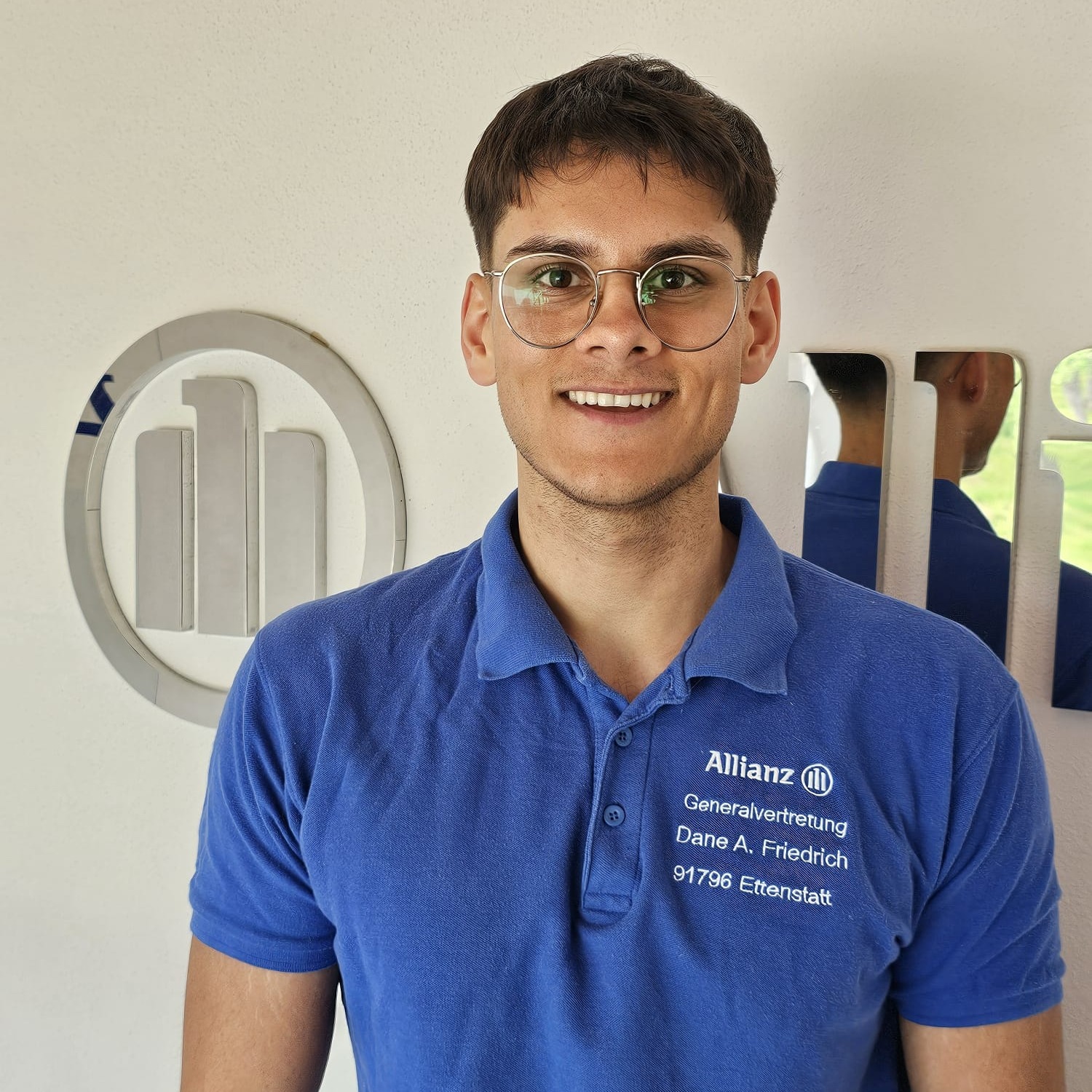 Allianz Versicherung Dane Andre Friedrich Ettenstatt - Maximilian Jarzombek