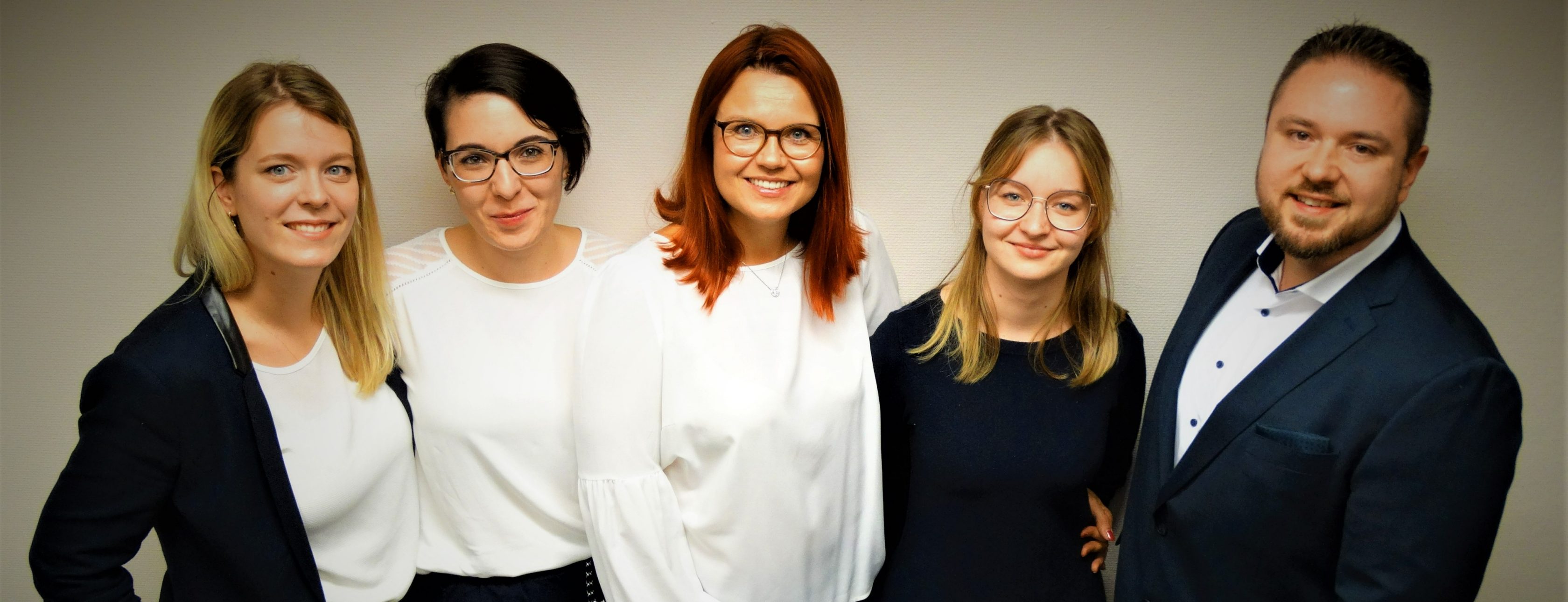 Allianz Versicherung Bettina Wunder Erlangen - Wir sind für Sie da!     wunder.agentur@allianz.de