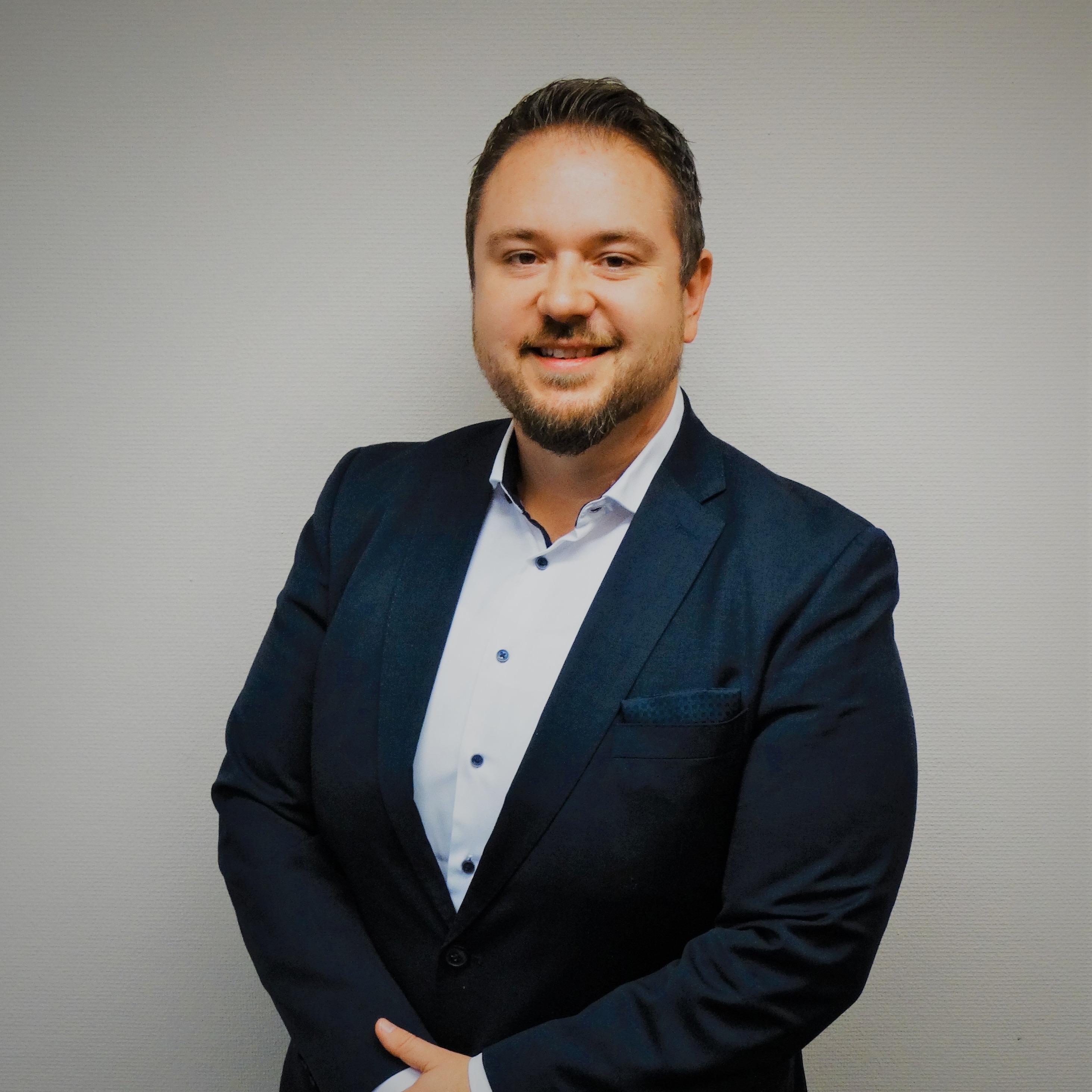 Allianz Versicherung Bettina Wunder Erlangen - Sven Nottebohm